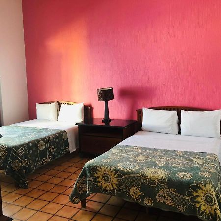 Hotel Hostal De Los Reyes Guadalajara Zewnętrze zdjęcie