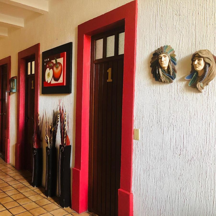 Hotel Hostal De Los Reyes Guadalajara Zewnętrze zdjęcie