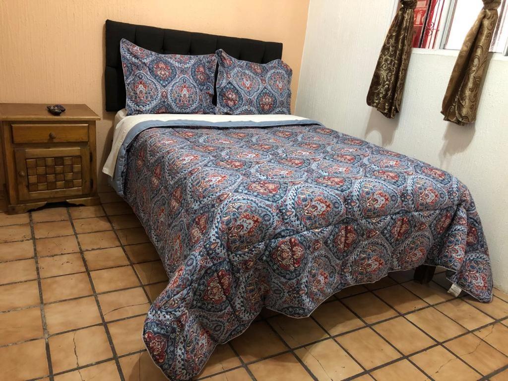 Hotel Hostal De Los Reyes Guadalajara Zewnętrze zdjęcie